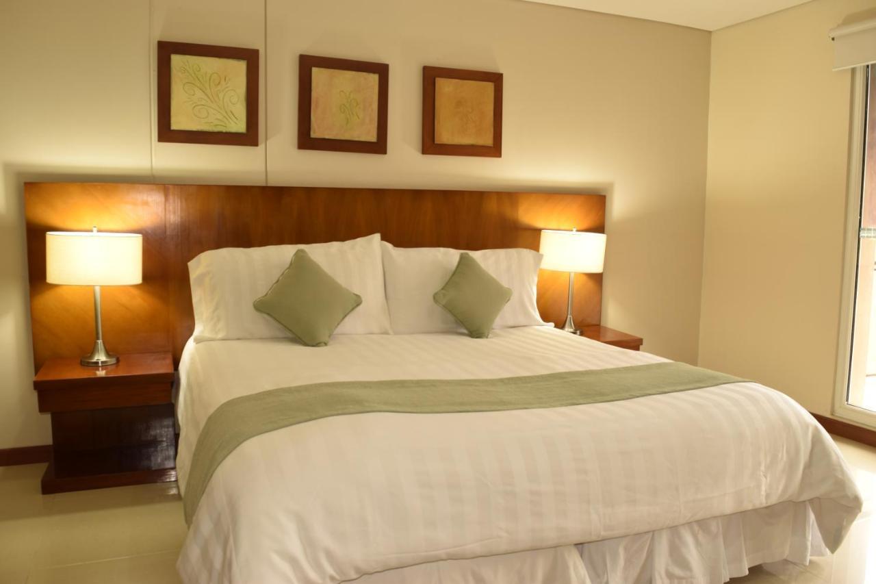 רסטרפו Wyndham Garden Villavicencio Rnt 26993 מראה חיצוני תמונה