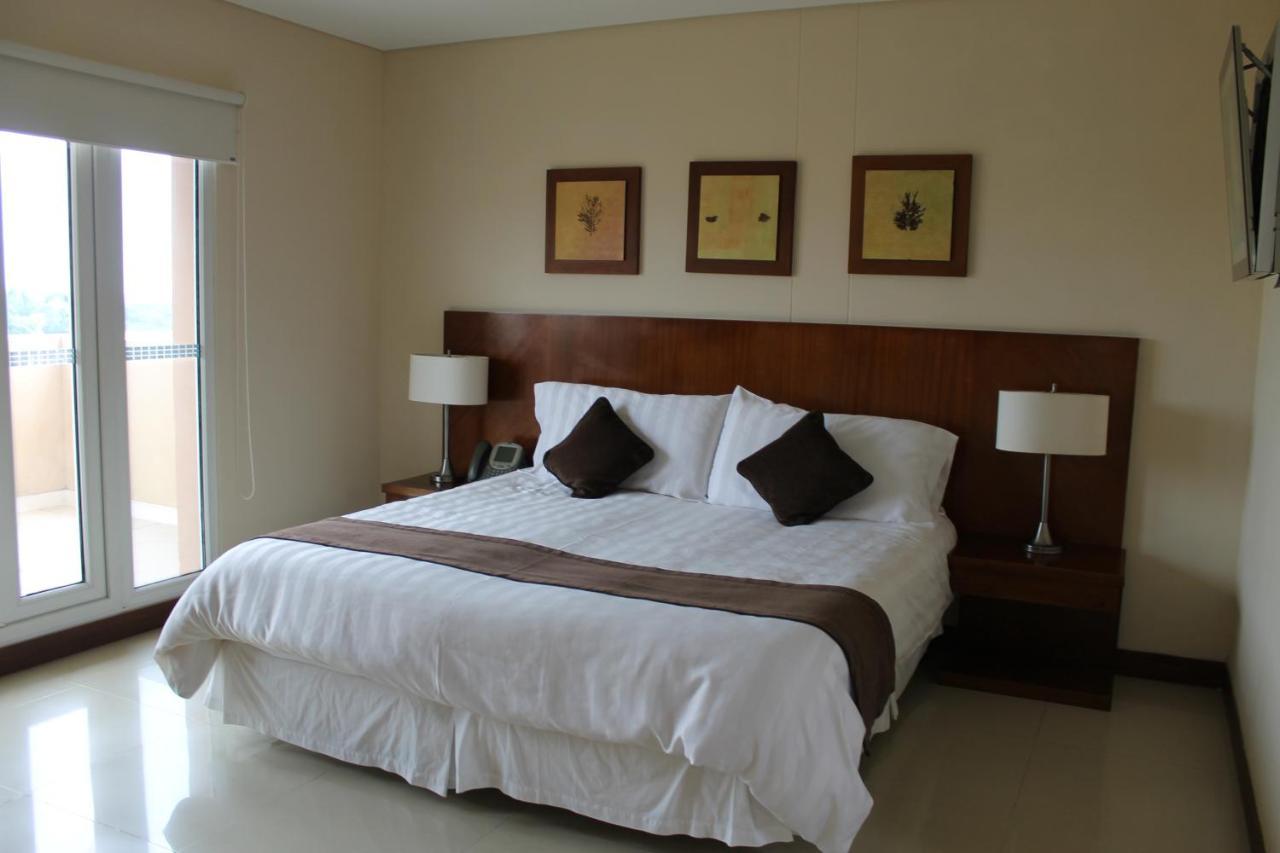 רסטרפו Wyndham Garden Villavicencio Rnt 26993 מראה חיצוני תמונה