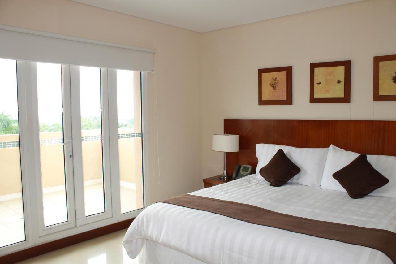 רסטרפו Wyndham Garden Villavicencio Rnt 26993 מראה חיצוני תמונה